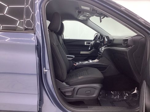 Used 2021 Ford Explorer XLT image 15