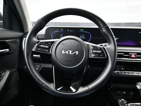Used 2025 Kia Seltos S FWD image 26