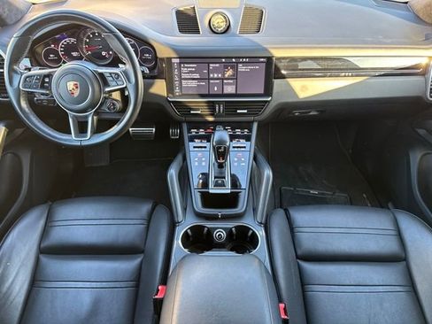 Used 2019 Porsche Cayenne S image 19