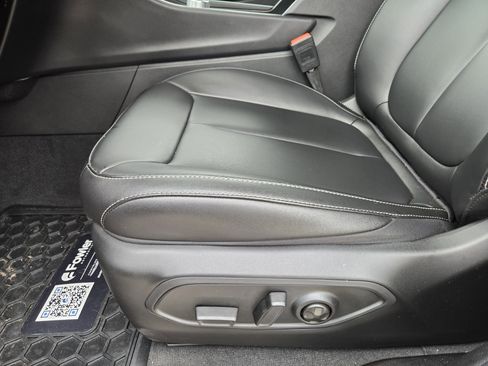 New 2024 Jeep Grand Cherokee L Limited w/ Black Appearance Package image 18