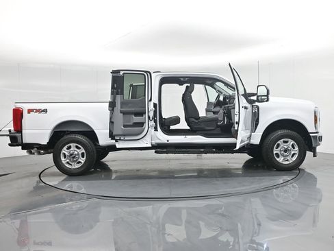 New 2026 Ford F350 XLT w/ FX4 Off-Road Package image 4
