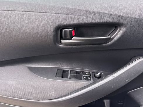 Used 2024 Toyota Corolla LE FWD image 11