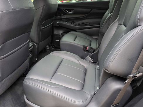 Used 2025 Subaru Ascent Bronze Edition AWD/4WD image 19