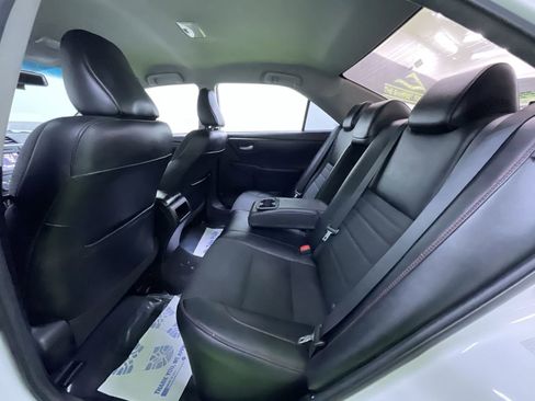 Used 2017 Toyota Camry SE image 26