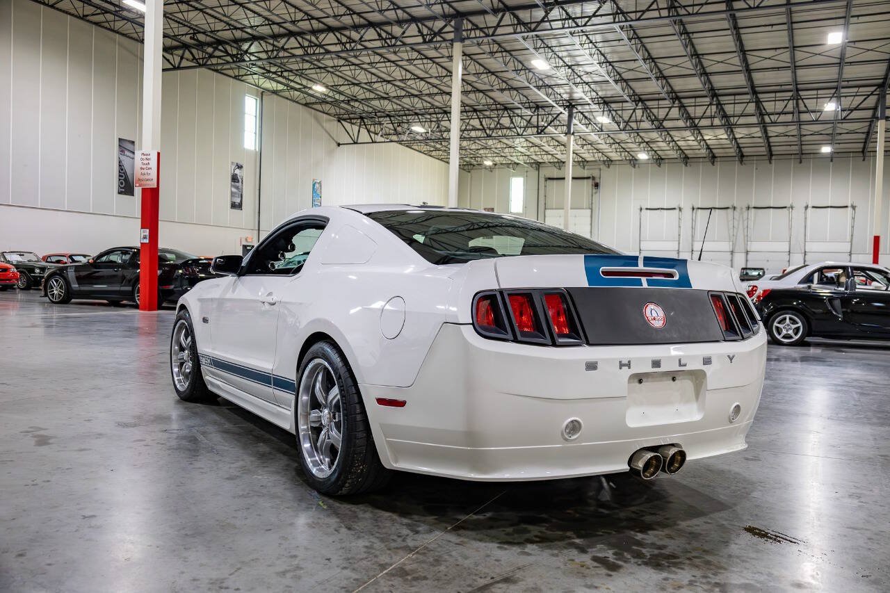 Used 2012 Ford Mustang GT Premium w/ HID Headlamps & Security Pkg RWD image 5