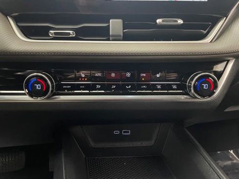 Used 2025 Chevrolet Equinox LT w/ Convenience Package II AWD/4WD image 7