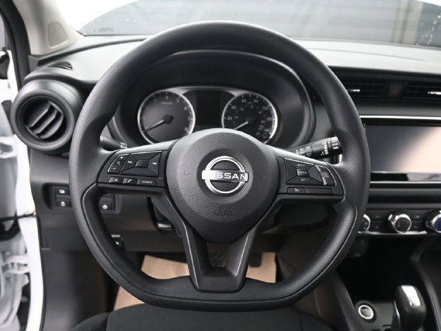 Used 2025 Nissan Kicks Play S FWD image 21