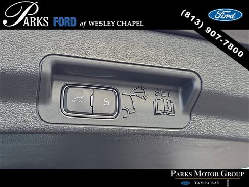 Certified 2023 Ford Explorer XLT image 9