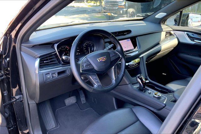 Used 2025 Cadillac XT5 Premium Luxury AWD/4WD image 14