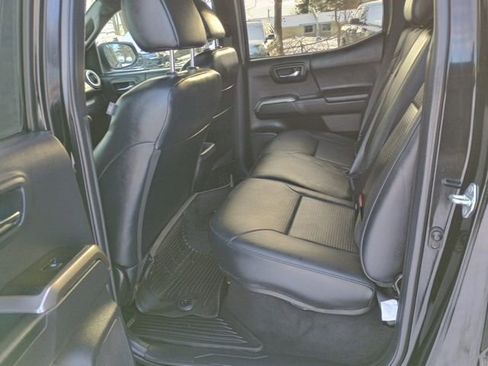 Used 2022 Toyota Tacoma Limited w/ Nightshade Package image 21
