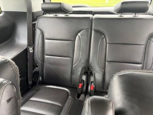 Used 2019 GMC Acadia SLT w/ LPO, Floor Liner Package FWD image 36
