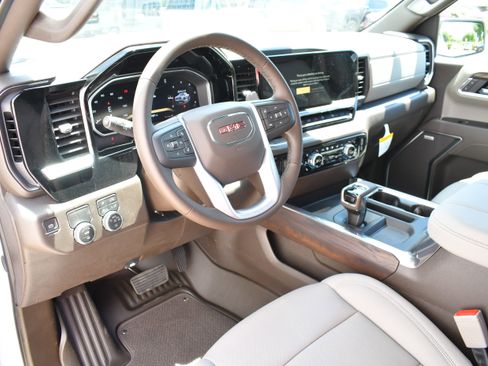 New 2026 GMC Sierra 1500 SLT w/ SLT Premium Plus Package RWD image 16