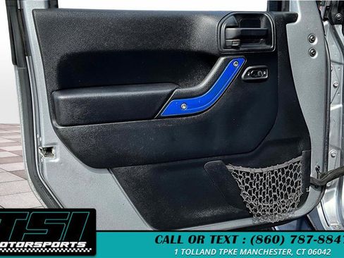 Used 2018 Jeep Wrangler Unlimited Sahara AWD/4WD image 23