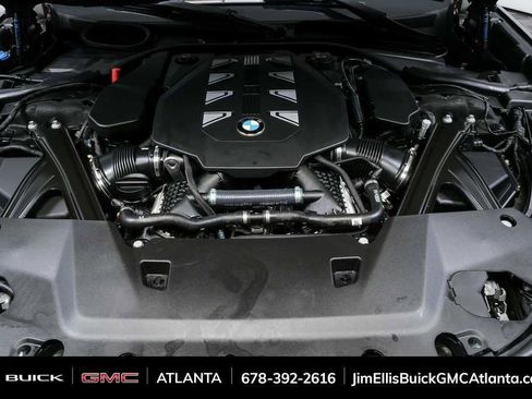 Used 2023 BMW 760i xDrive AWD/4WD image 33