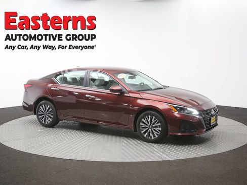 Used 2023 Nissan Altima 2.5 SV AWD/4WD image 47