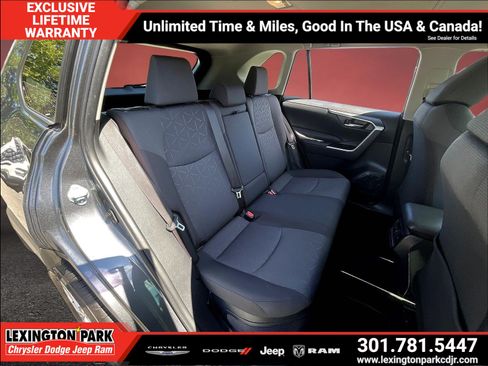 Used 2021 Toyota RAV4 XLE w/ Convenience Package AWD/4WD image 24