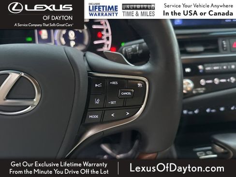 Certified 2025 Lexus ES 300h w/ Luxury Package image 19