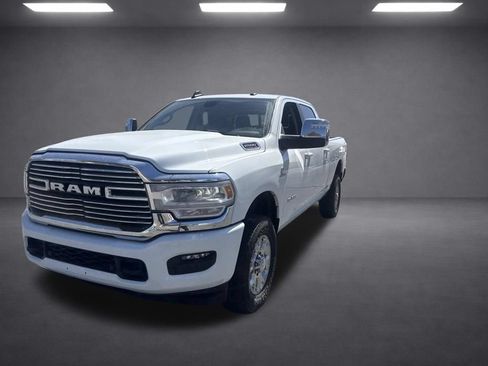 Used 2024 RAM 2500 Laramie AWD/4WD image 6