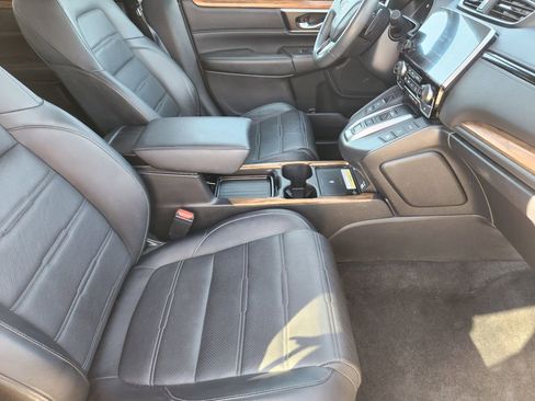 Used 2020 Honda CR-V Touring image 17