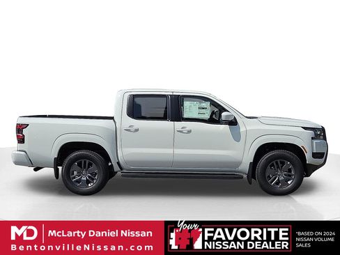 New 2026 Nissan Frontier SV w/ Tow Package AWD/4WD image 6