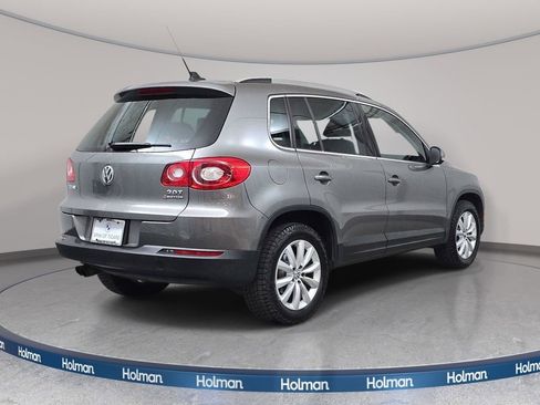 Used 2011 Volkswagen Tiguan SE AWD/4WD image 6