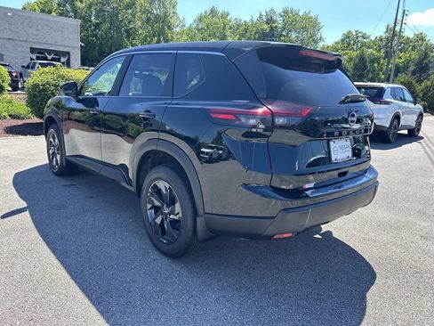 New 2026 Nissan Rogue SV FWD image 5