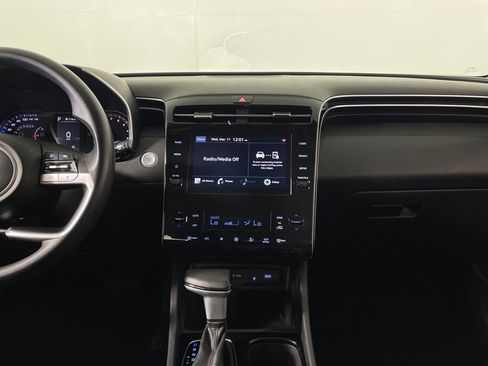 Certified 2024 Hyundai Tucson SEL FWD image 16