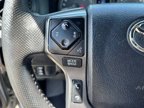 Used 2021 Toyota Tacoma TRD Off-Road w/ Technology Package AWD/4WD image 24