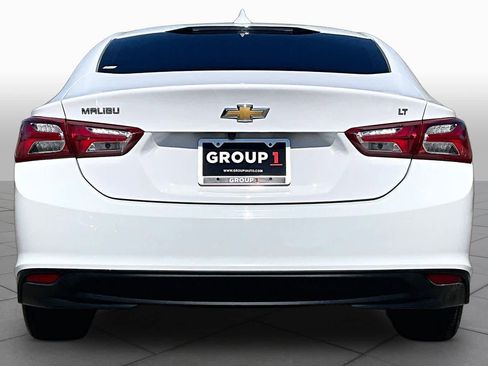 Used 2021 Chevrolet Malibu LT FWD image 5