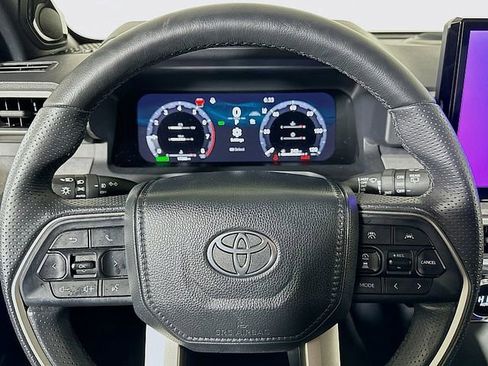 Used 2025 Toyota 4Runner Trailhunter AWD/4WD image 12