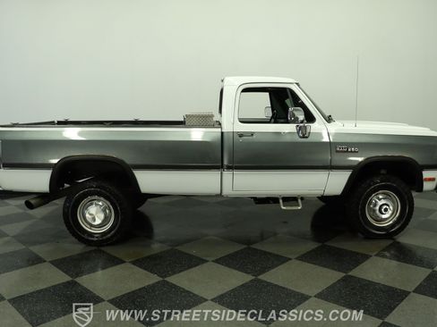 Used 1992 Dodge D/W Truck 250 AWD/4WD image 13