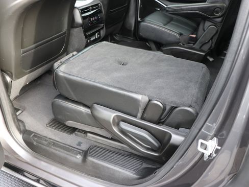 Used 2024 Jeep Wagoneer Series III image 30