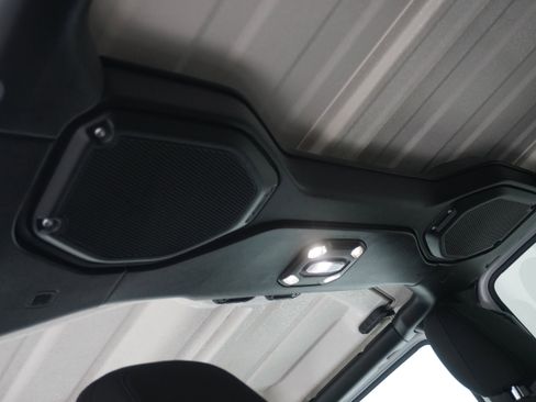 Used 2019 Jeep Wrangler Unlimited Sport S AWD/4WD image 16