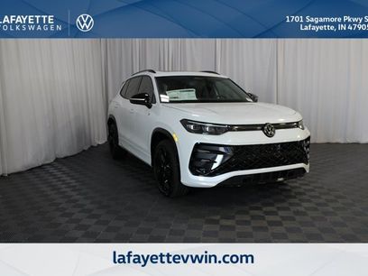 New 2025 Volkswagen Tiguan SE R-Line