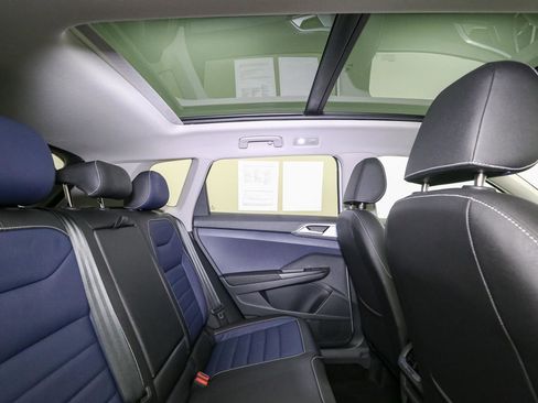 Used 2025 Volkswagen Taos SEL w/ Black Wheel Plus Package image 21