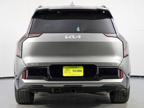 Used 2024 Kia EV9 GT-Line image 11