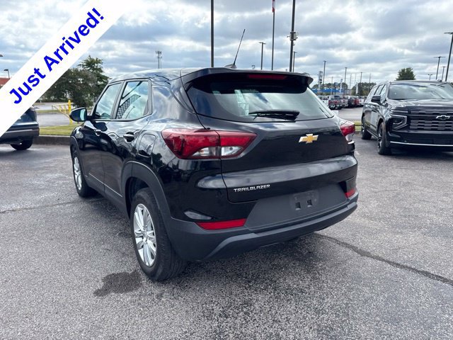 Used 2023 Chevrolet TrailBlazer LS FWD image 9