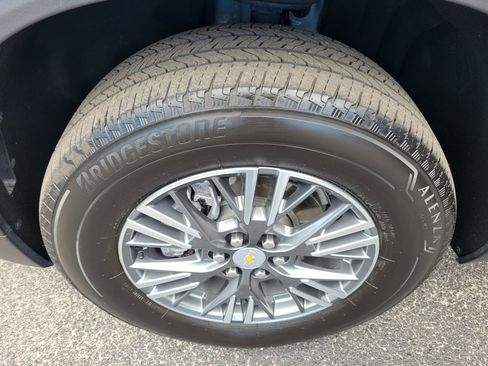 Certified 2024 Chevrolet Traverse LT w/ Trailering Package FWD image 37