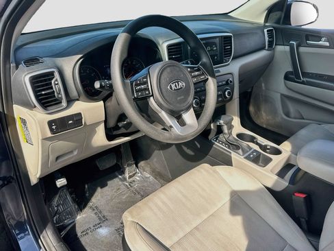 Used 2021 Kia Sportage LX FWD image 9