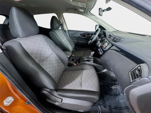 Used 2017 Nissan Rogue Sport SV FWD image 25