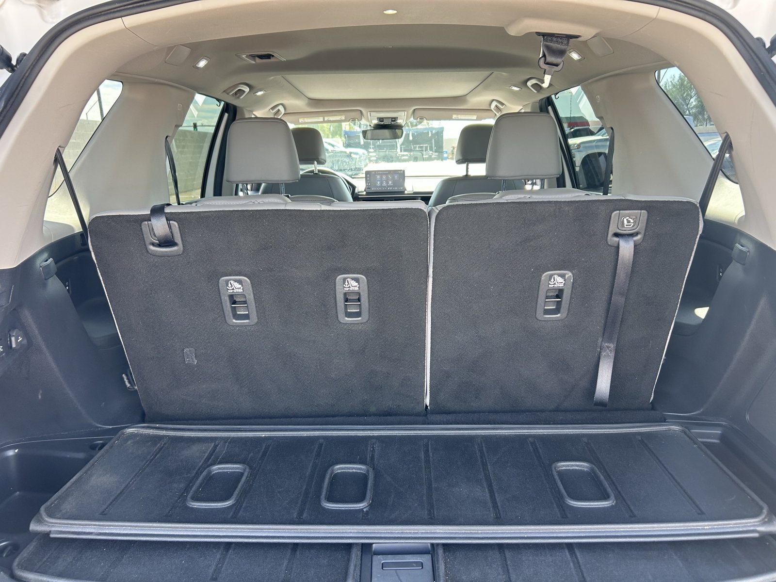 Used 2025 Honda Pilot Touring image 13