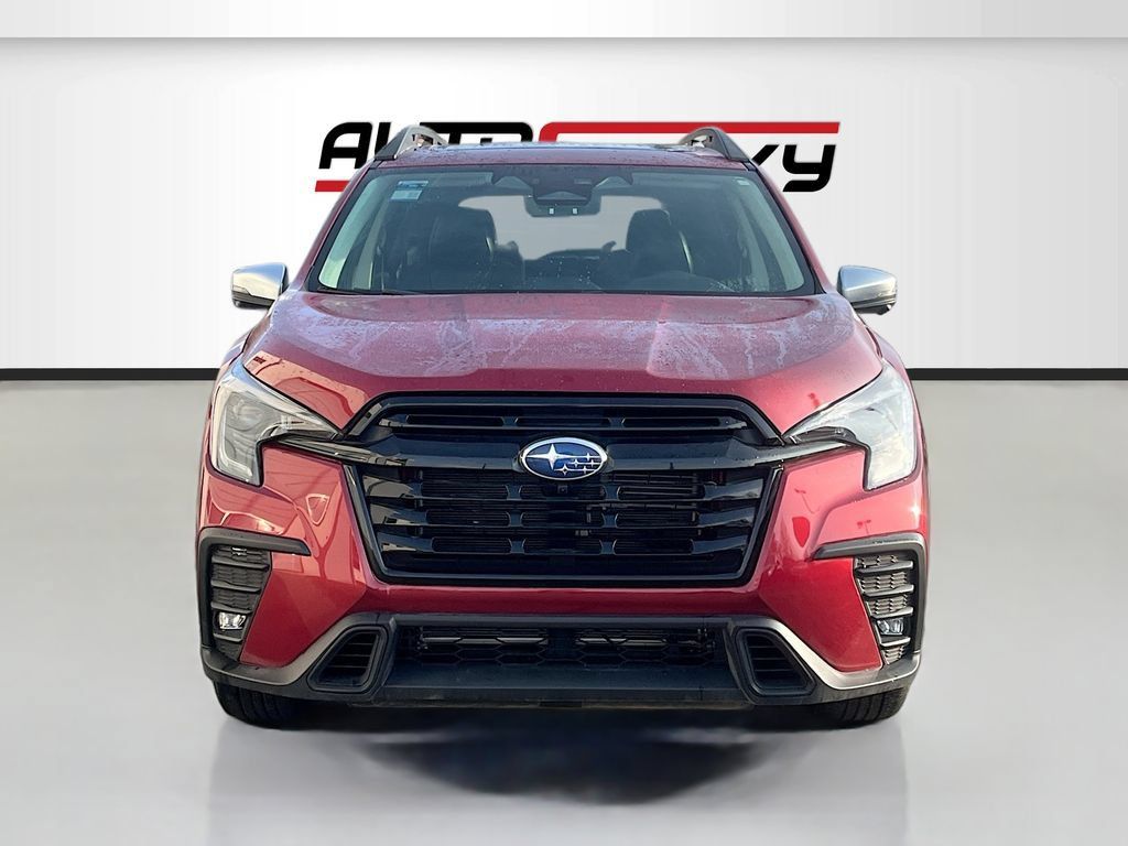 Used 2023 Subaru Ascent Limited w/ Technology Package AWD/4WD image 2