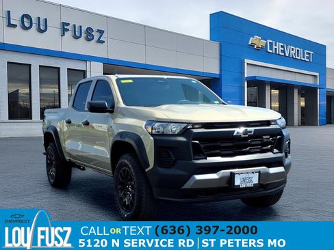 Used 2024 Chevrolet Colorado Trail Boss w/ Advanced Trailering Package AWD/4WD image 1