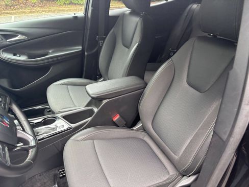 Used 2025 Buick Encore GX Preferred FWD image 32