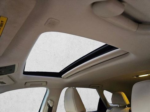 Used 2018 Lexus RX 350L RX 350L Premium image 19