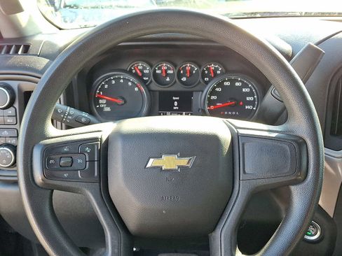 Used 2022 Chevrolet Silverado 1500 Custom image 18