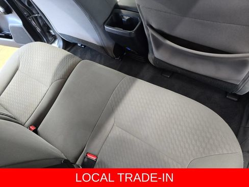 Used 2021 Toyota Tacoma SR5 RWD image 12