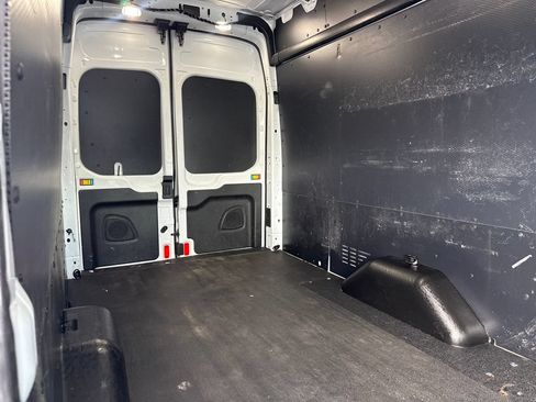 Used 2018 Ford Transit 250 148 High Roof Extended w/ Interior Upgrade Package RWD image 33