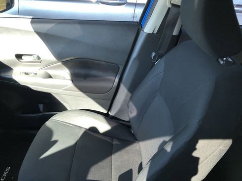 Used 2024 Nissan Kicks S image 30