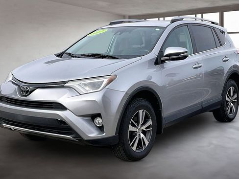 Used 2017 Toyota RAV4 XLE w/ Plus Extra Value Package AWD/4WD image 2